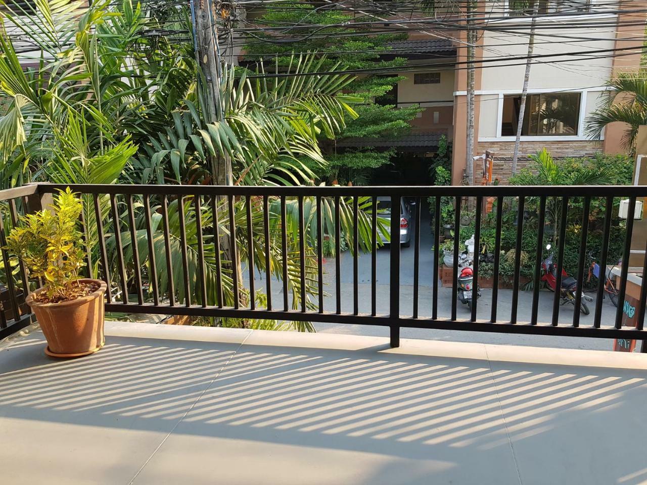 Piyanattha House Villa Чиангмай Екстериор снимка